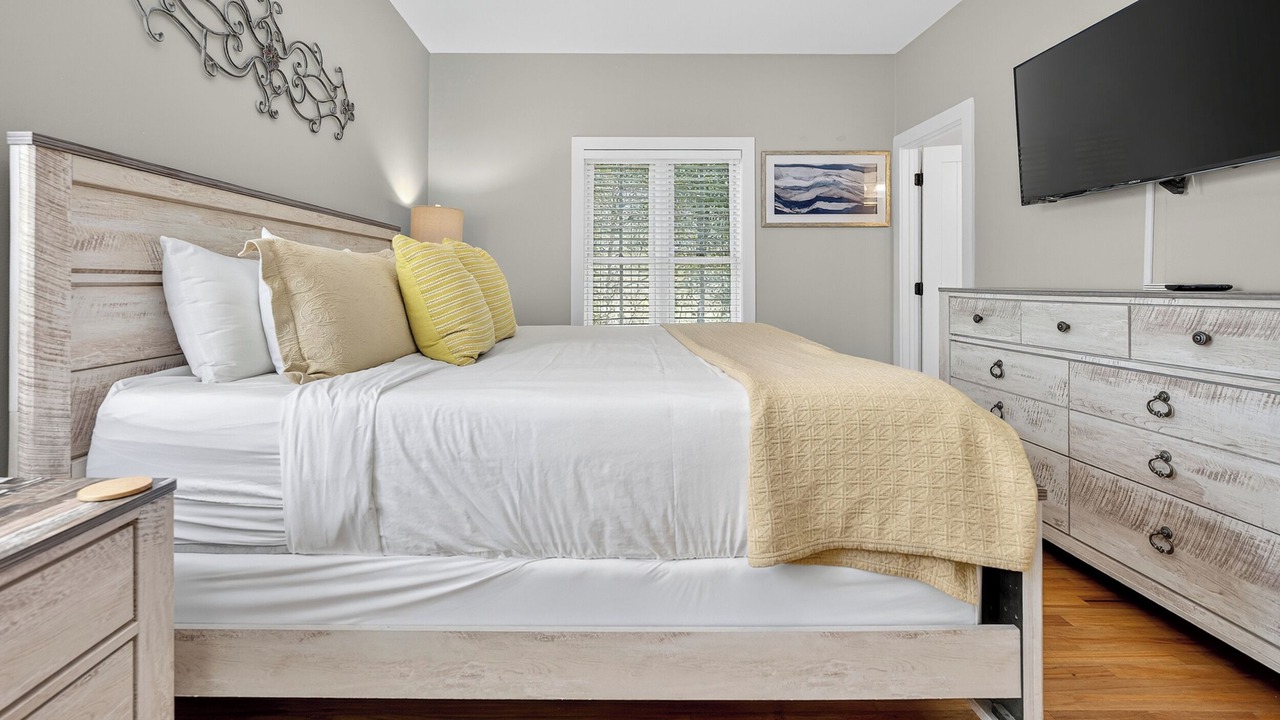 Photo of Bedroom in Seacrest