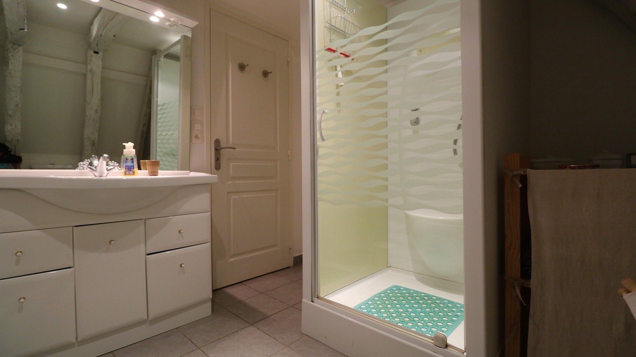 Photo of Bathroom in Limeuil