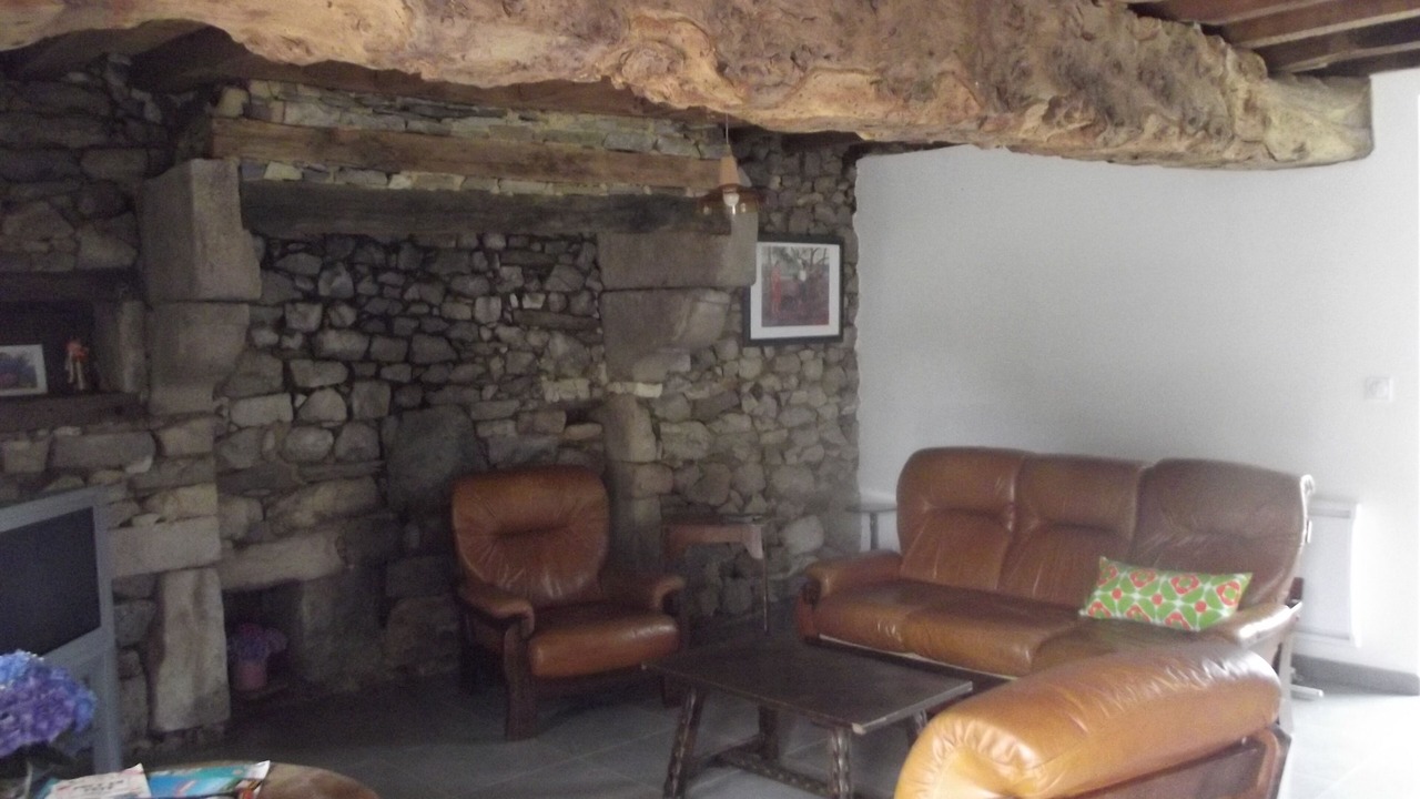 Photo of Livingroom in Les Champs-Geraux