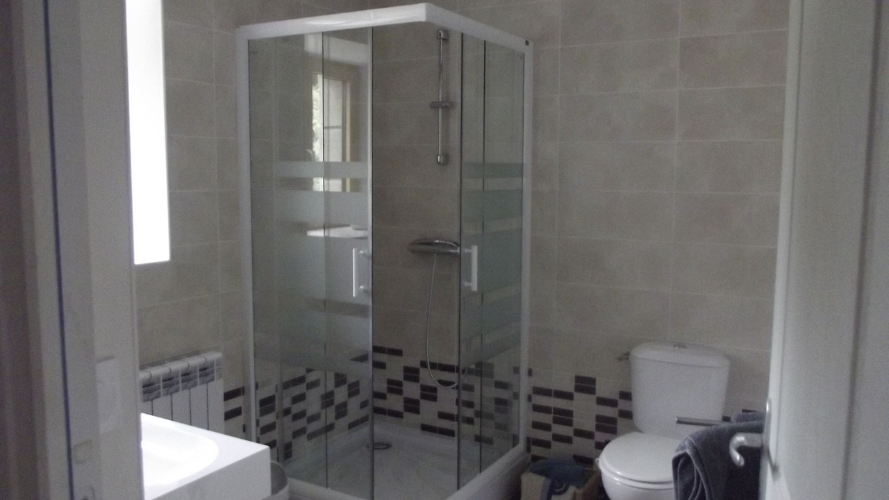 Photo of Bathroom in Les Champs-Geraux
