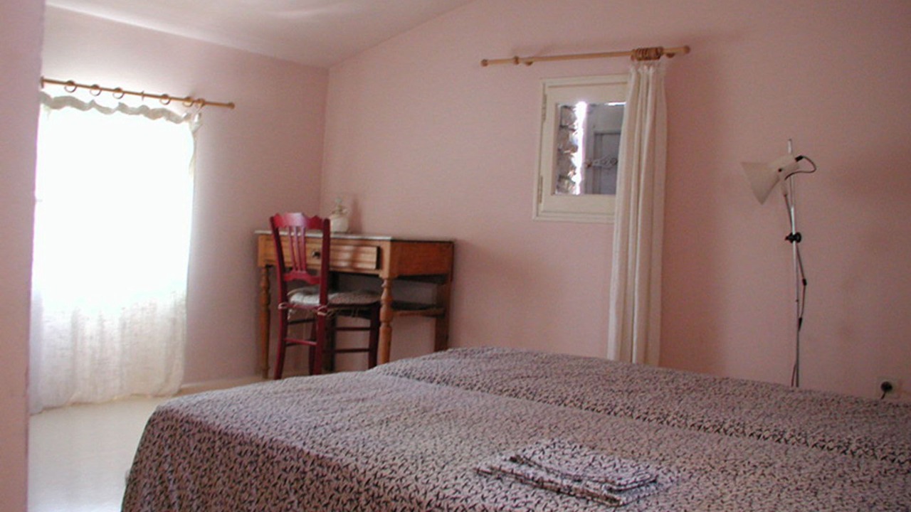 Photo of Bedroom in Sainte-Croix-a-Lauze