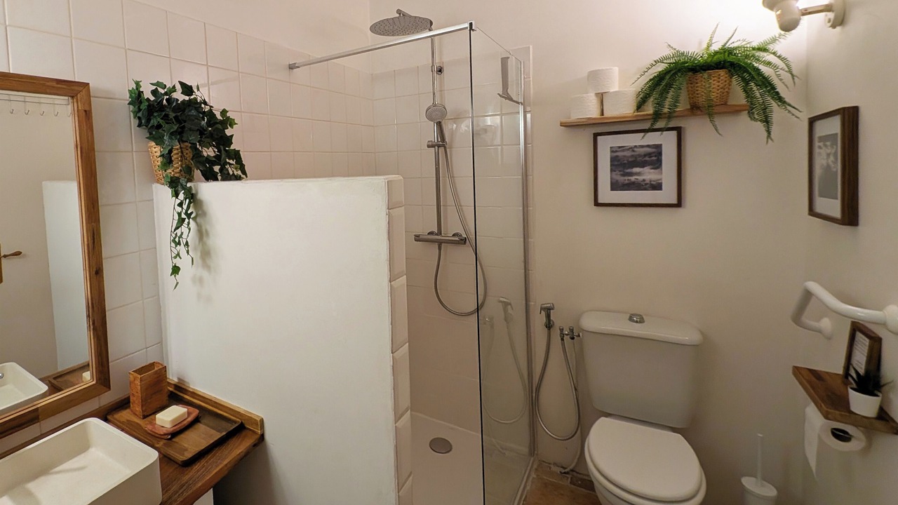 Photo of Bathroom in Sainte-Croix-a-Lauze