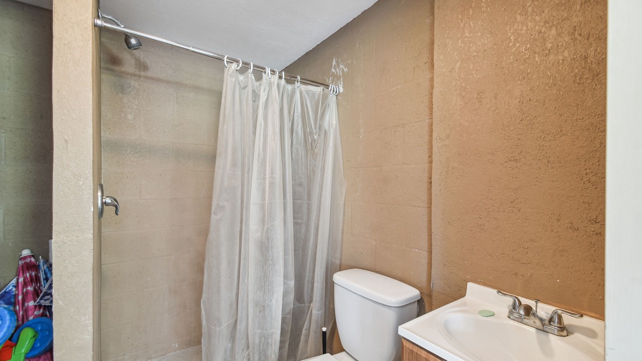 Photo of Bathroom in Town 'n' Country