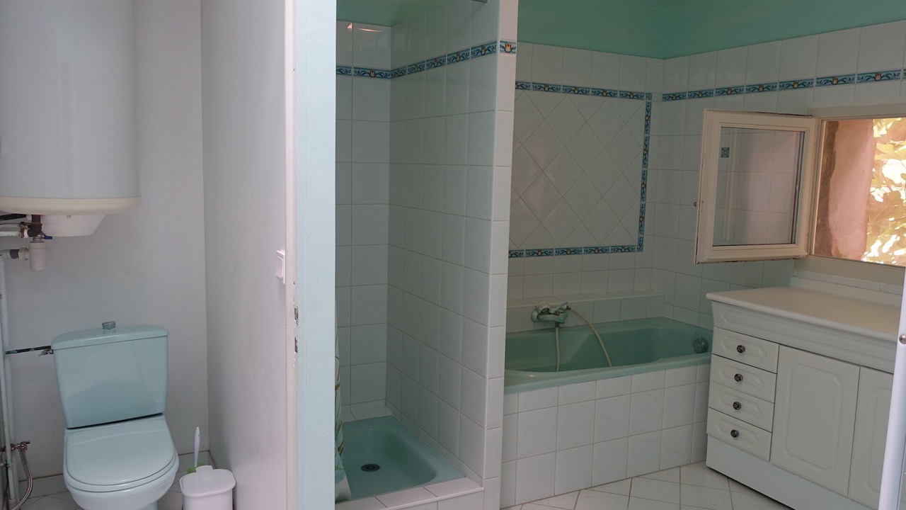 Photo of Bathroom in Villereal