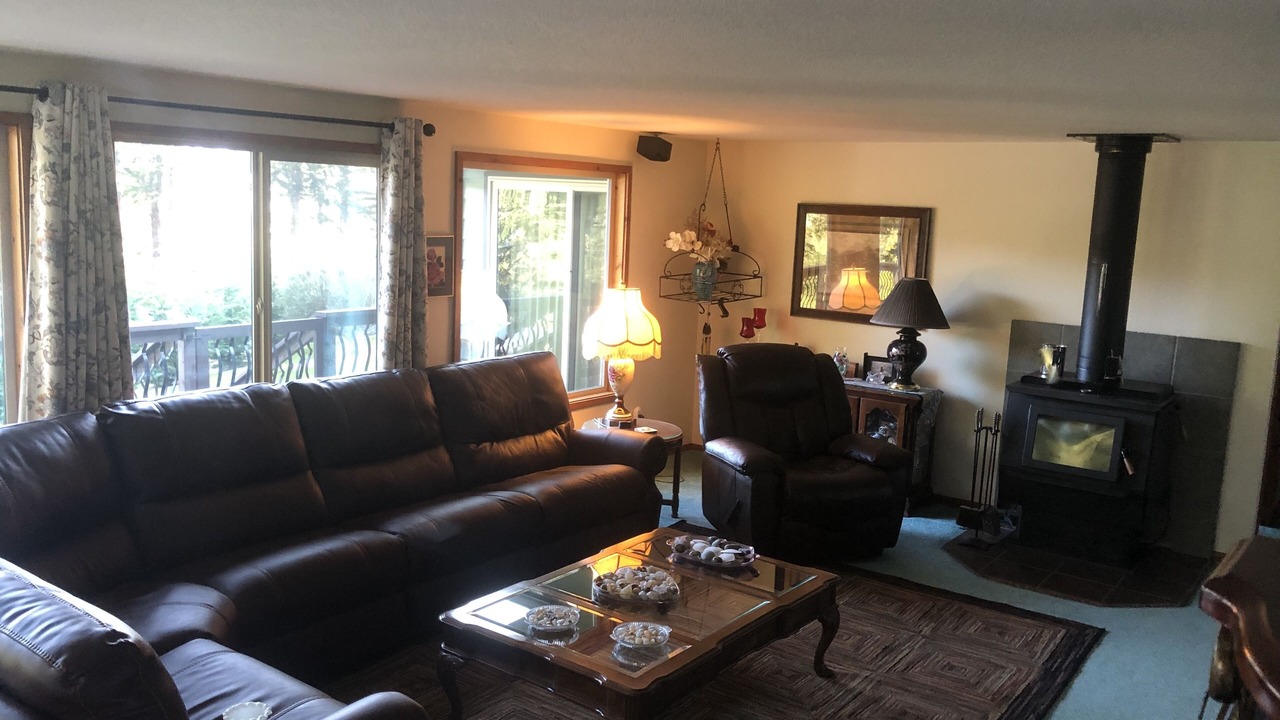 Photo of Livingroom in Gold Beach
