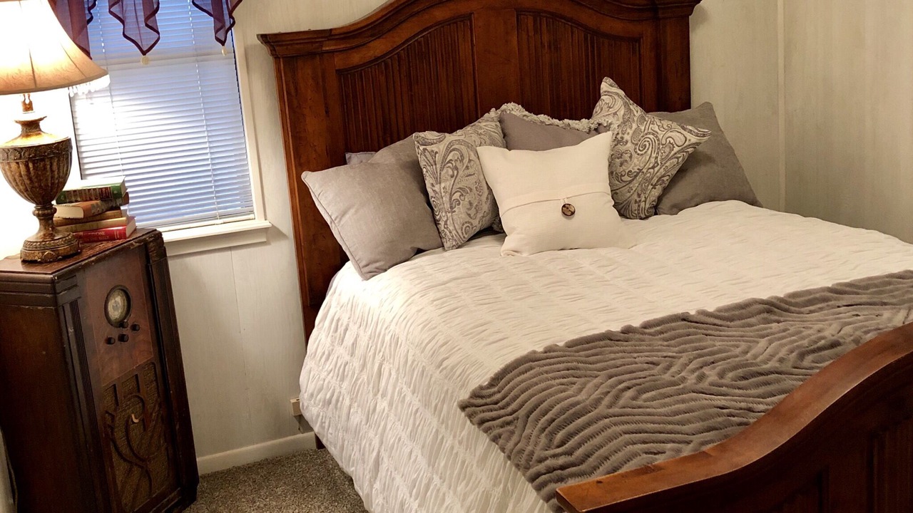 Photo of Bedroom in Brownwood
