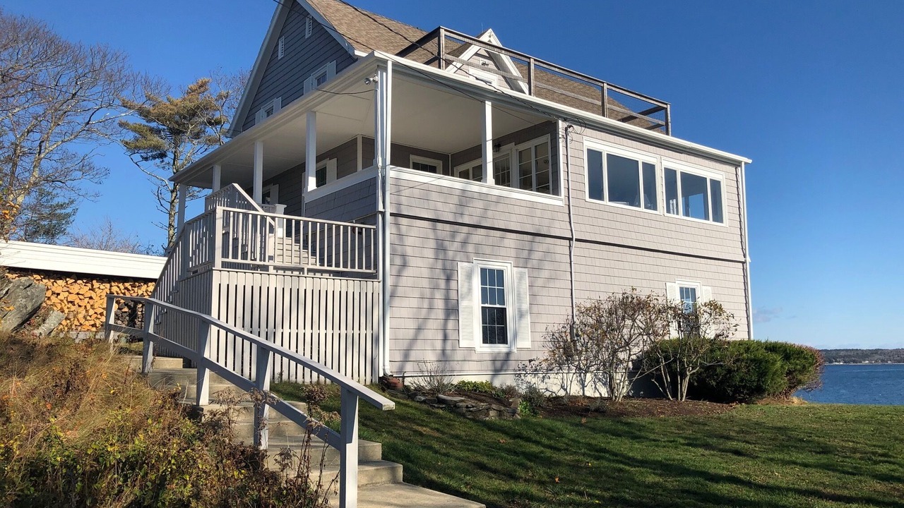 Photo of Outdoor in Christmas Cove