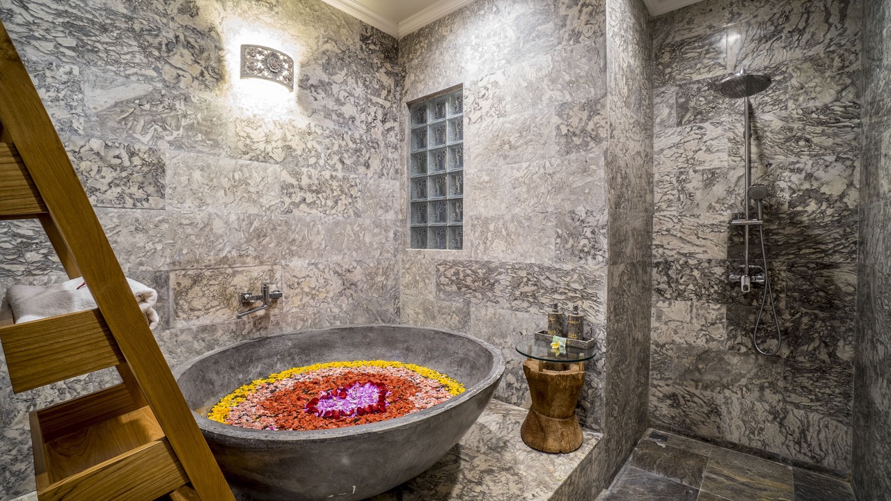 Photo of Bathroom in Petulu