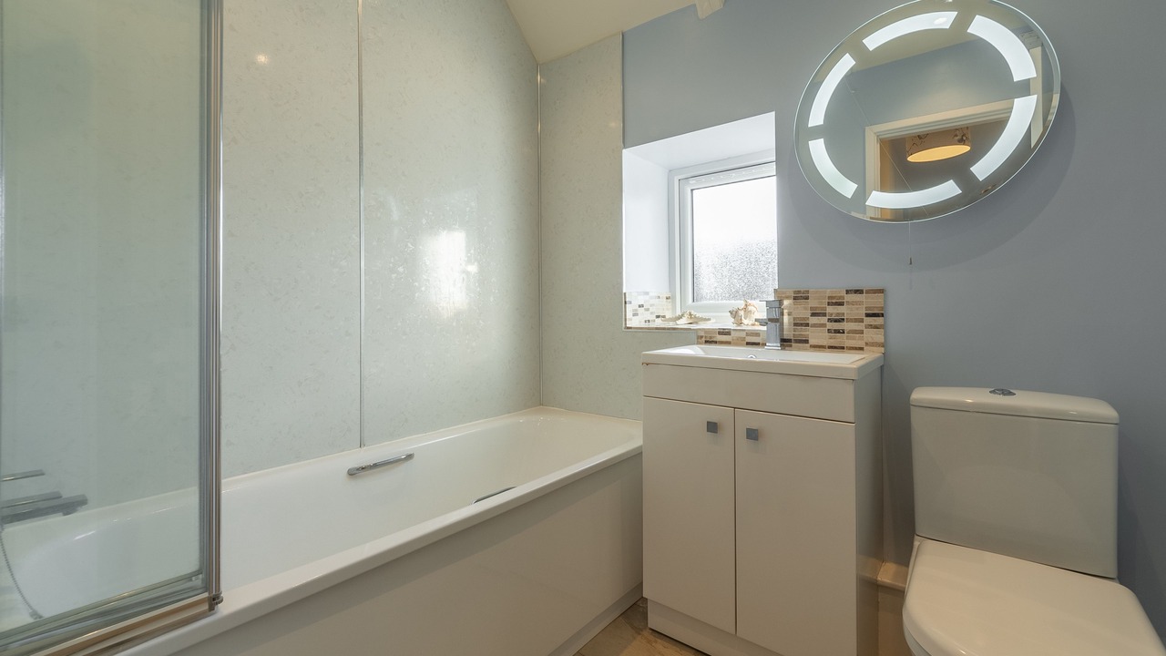 Photo of Bathroom in Burnham Deepdale