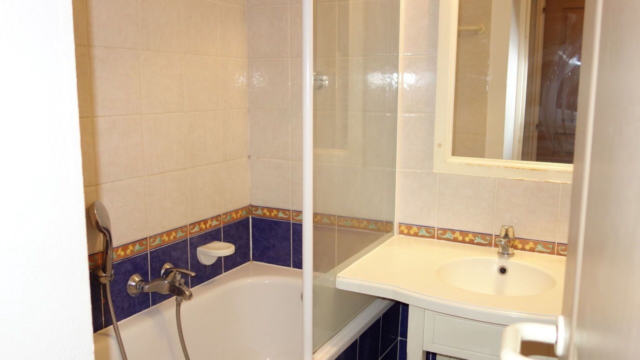 Photo of Bathroom in Six-Fours-les-Plages