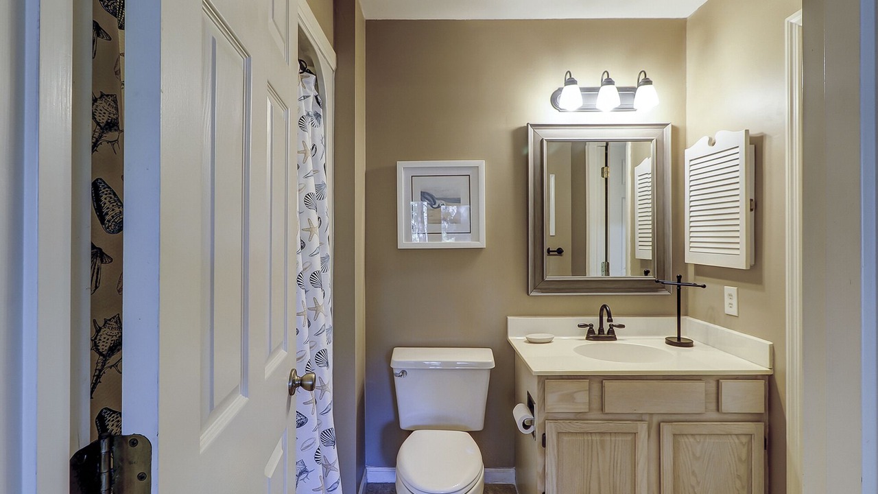 Photo of Bathroom in Shipyard Plantation