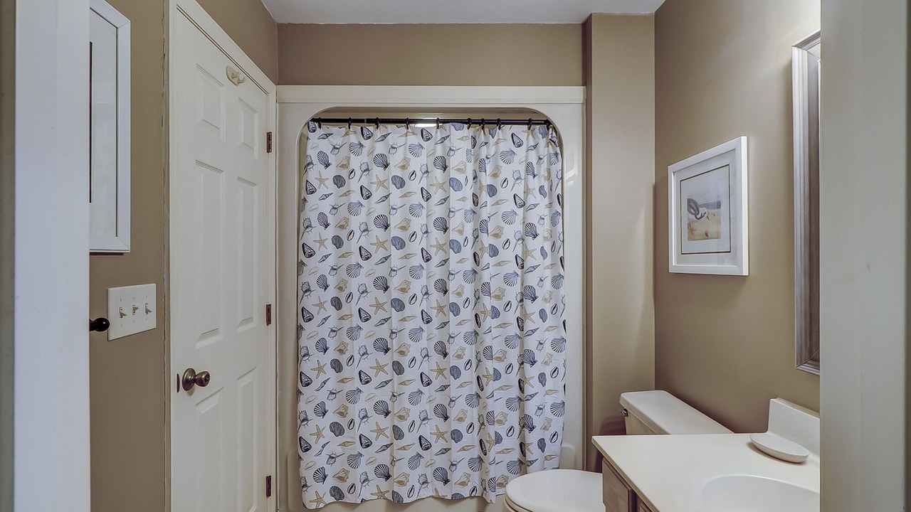Photo of Bathroom in Shipyard Plantation