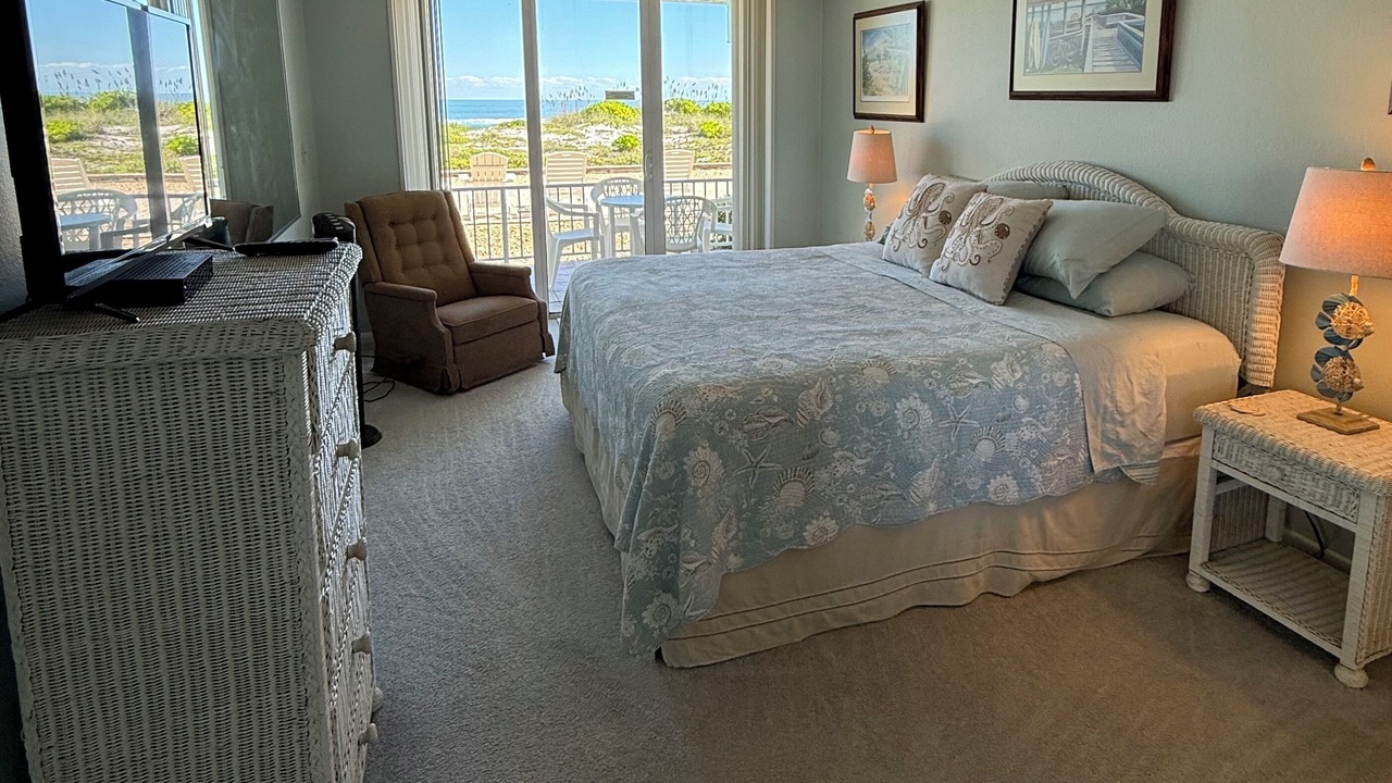 Photo of Bedroom in Crescent Beach