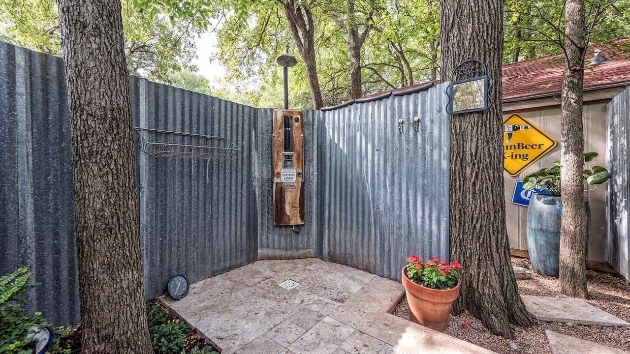 Photo of Outdoor in North Waco