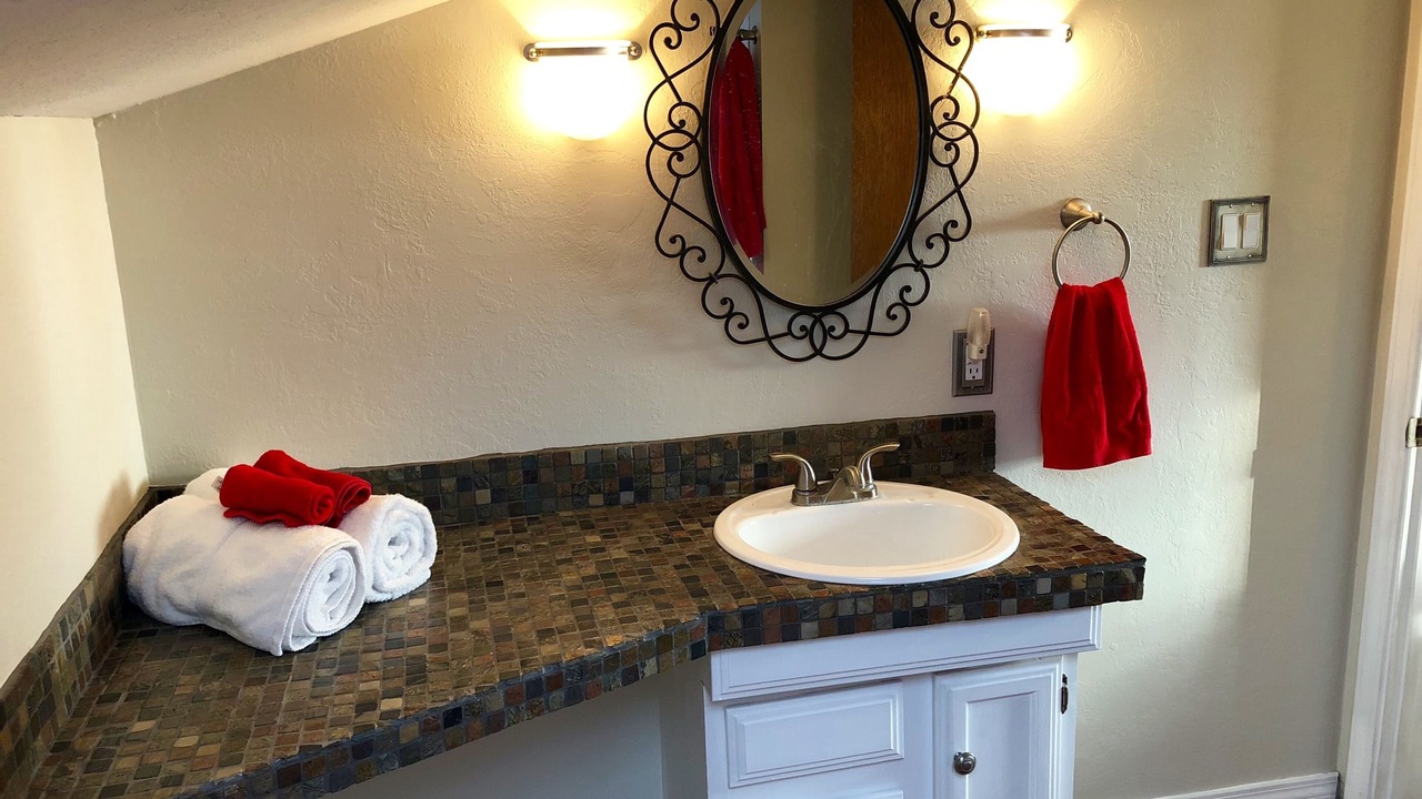 Photo of Bathroom in Sandia Knolls
