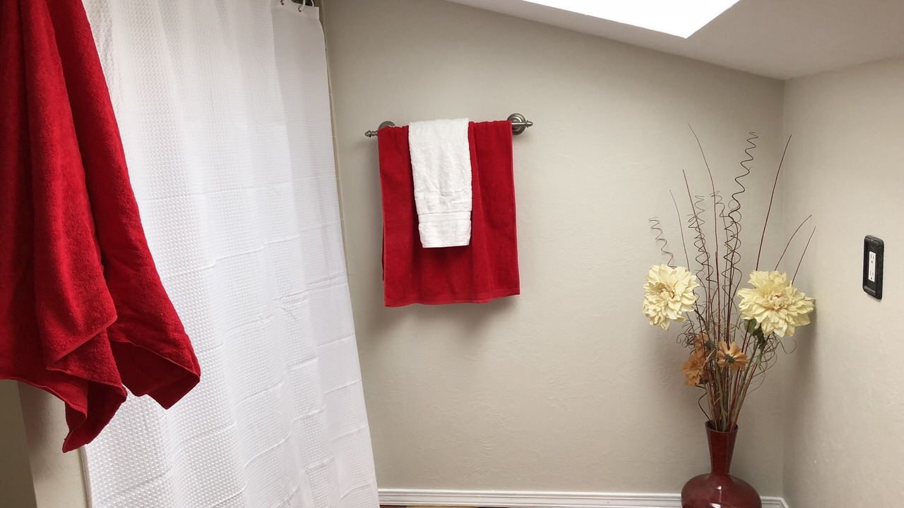 Photo of Bathroom in Sandia Knolls