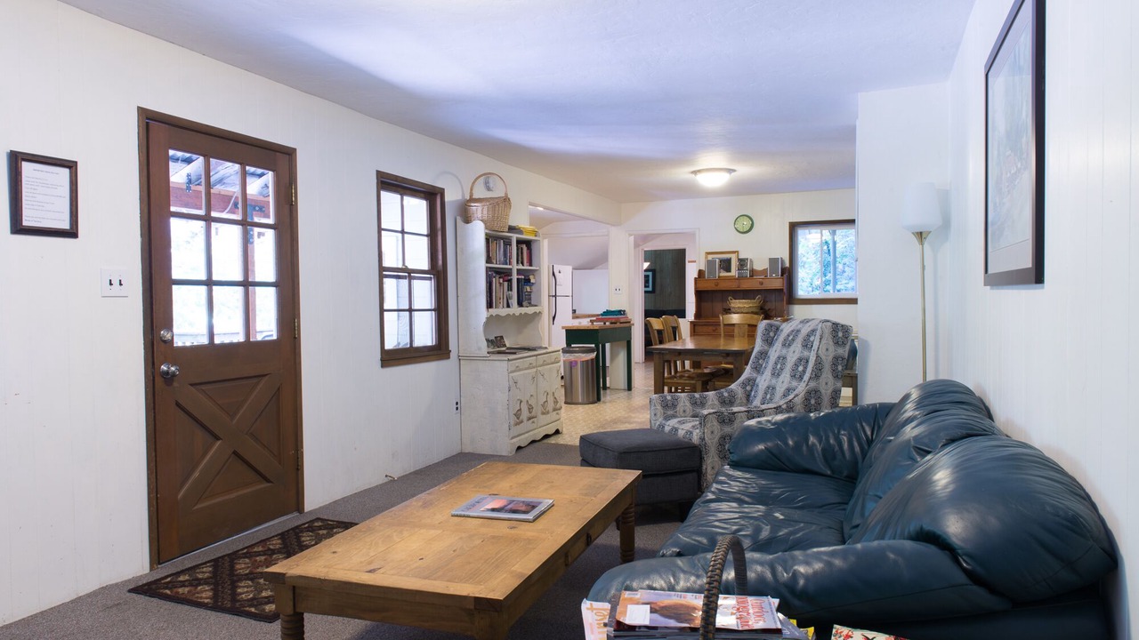 Photo of Livingroom in Sierra City