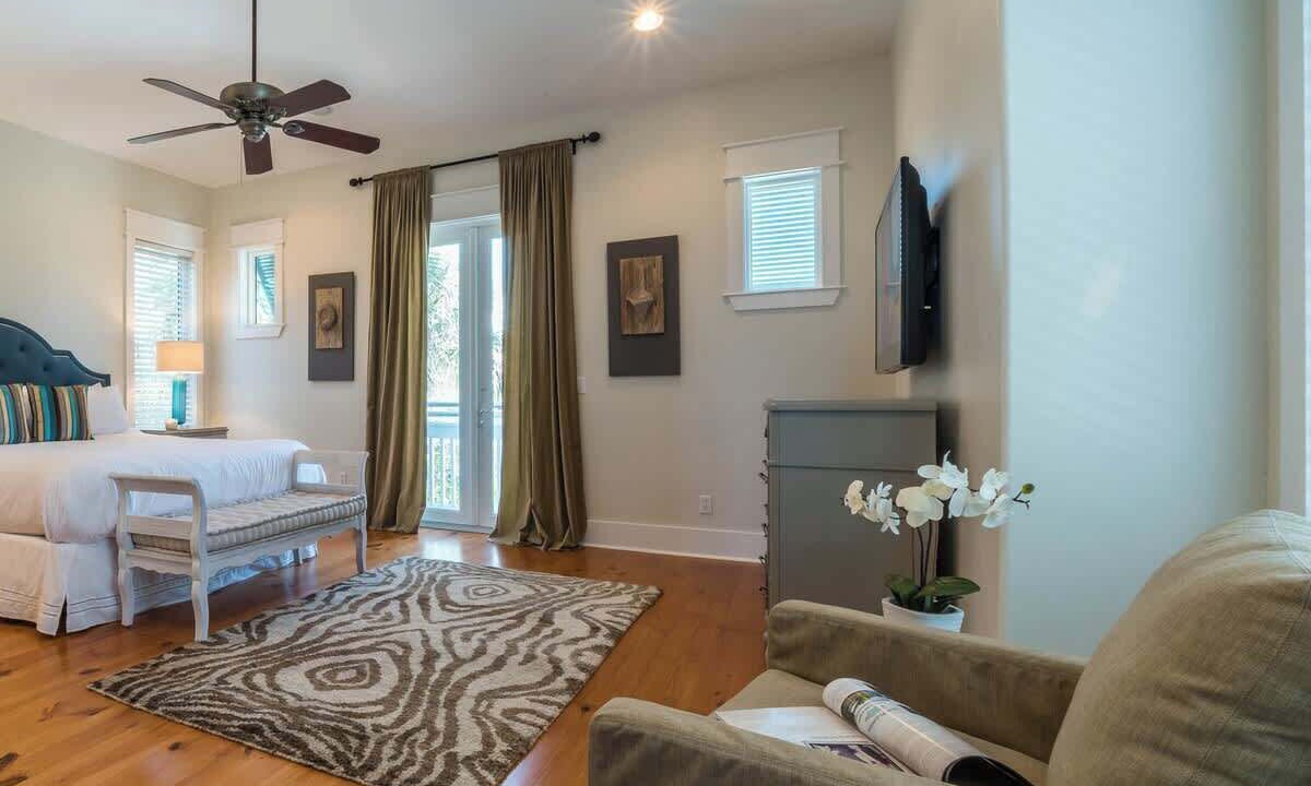 Photo of Bedroom in Seacrest