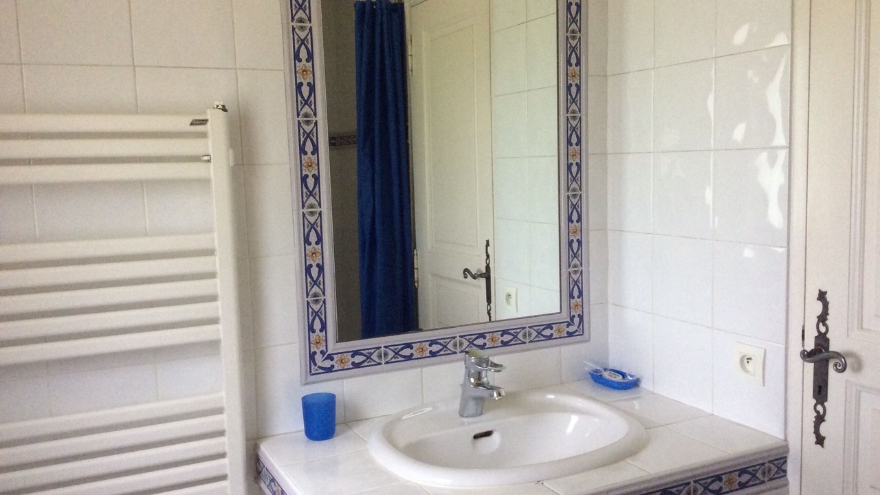 Photo of Bathroom in Arles
