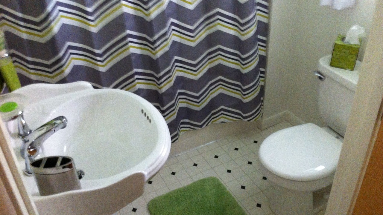 Photo of Bathroom in South Side Flats