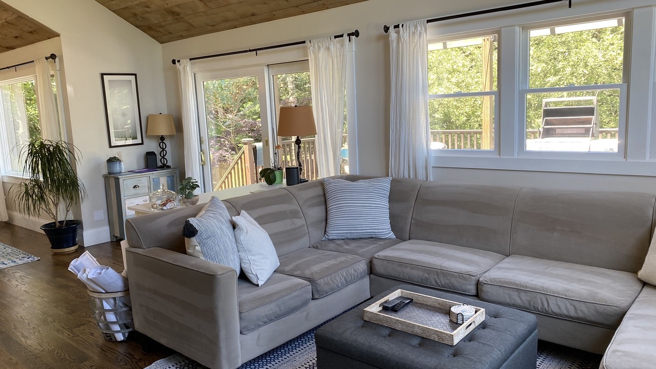 Photo of Livingroom in East Chop