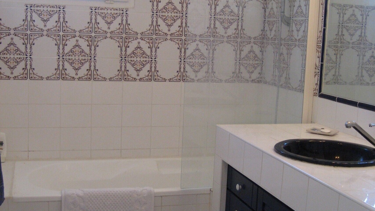Photo of Bathroom in Beaulieu