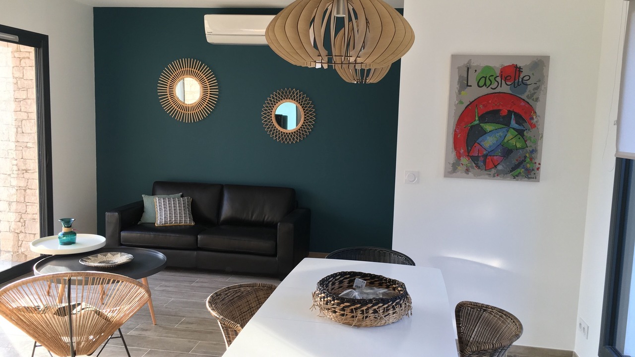 Photo of Others in Venejan