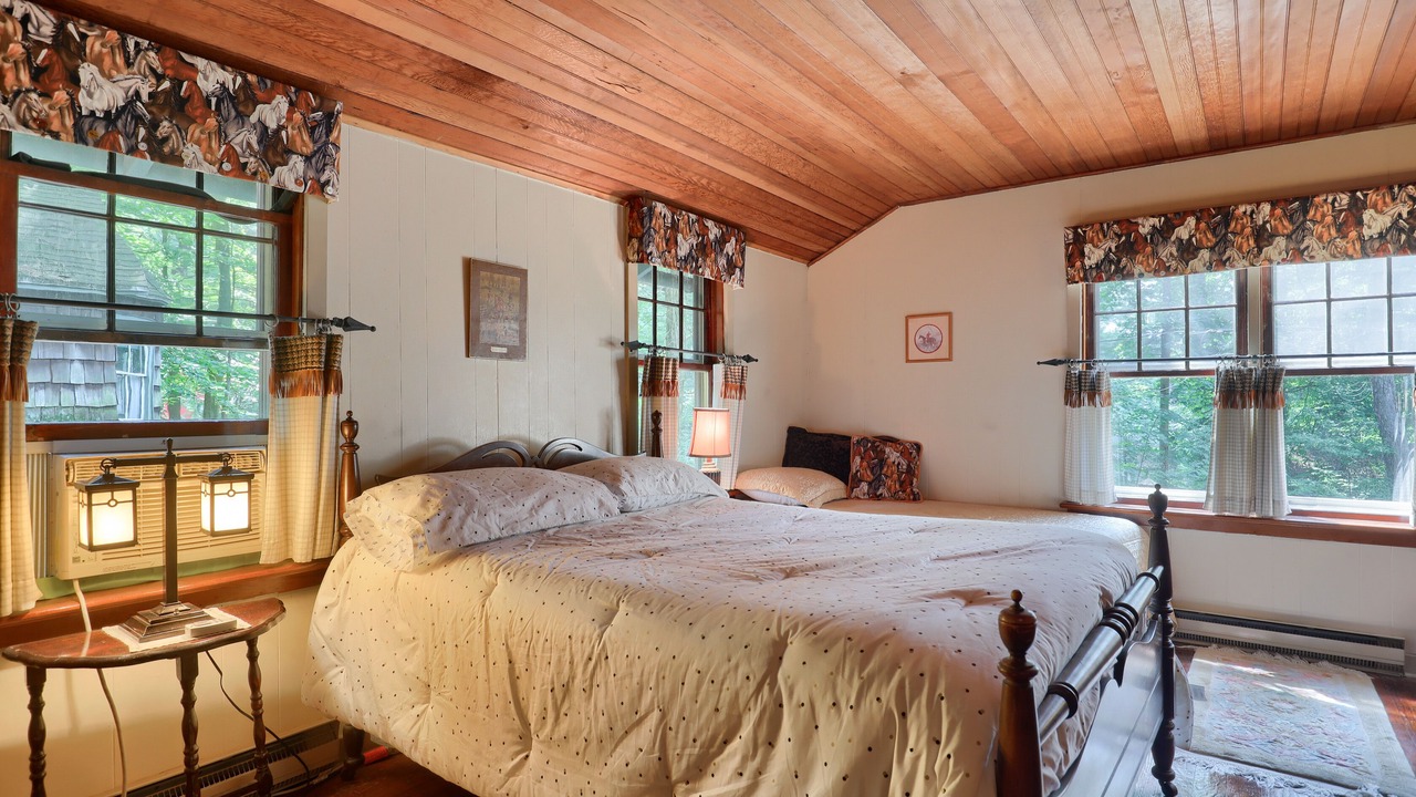 Photo of Others in Mount Gretna