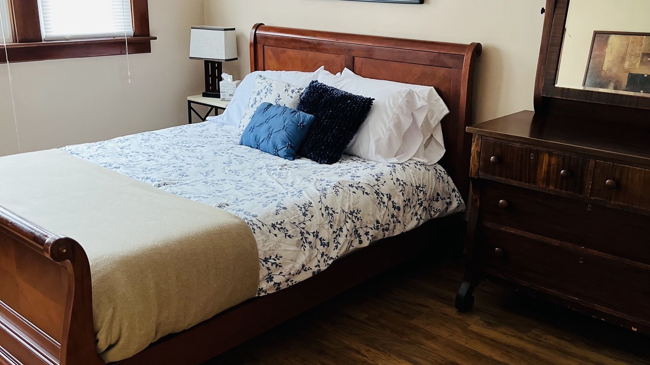 Photo of Bedroom in Oneonta