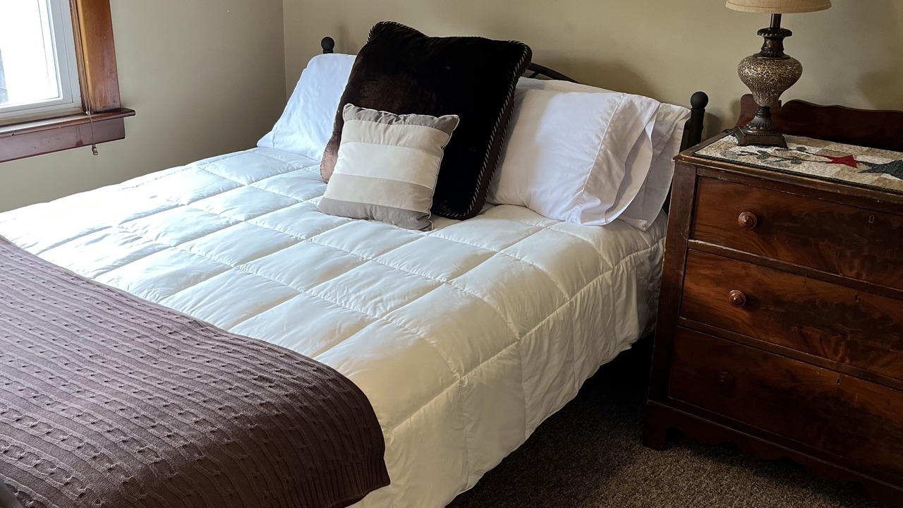 Photo of Bedroom in Oneonta