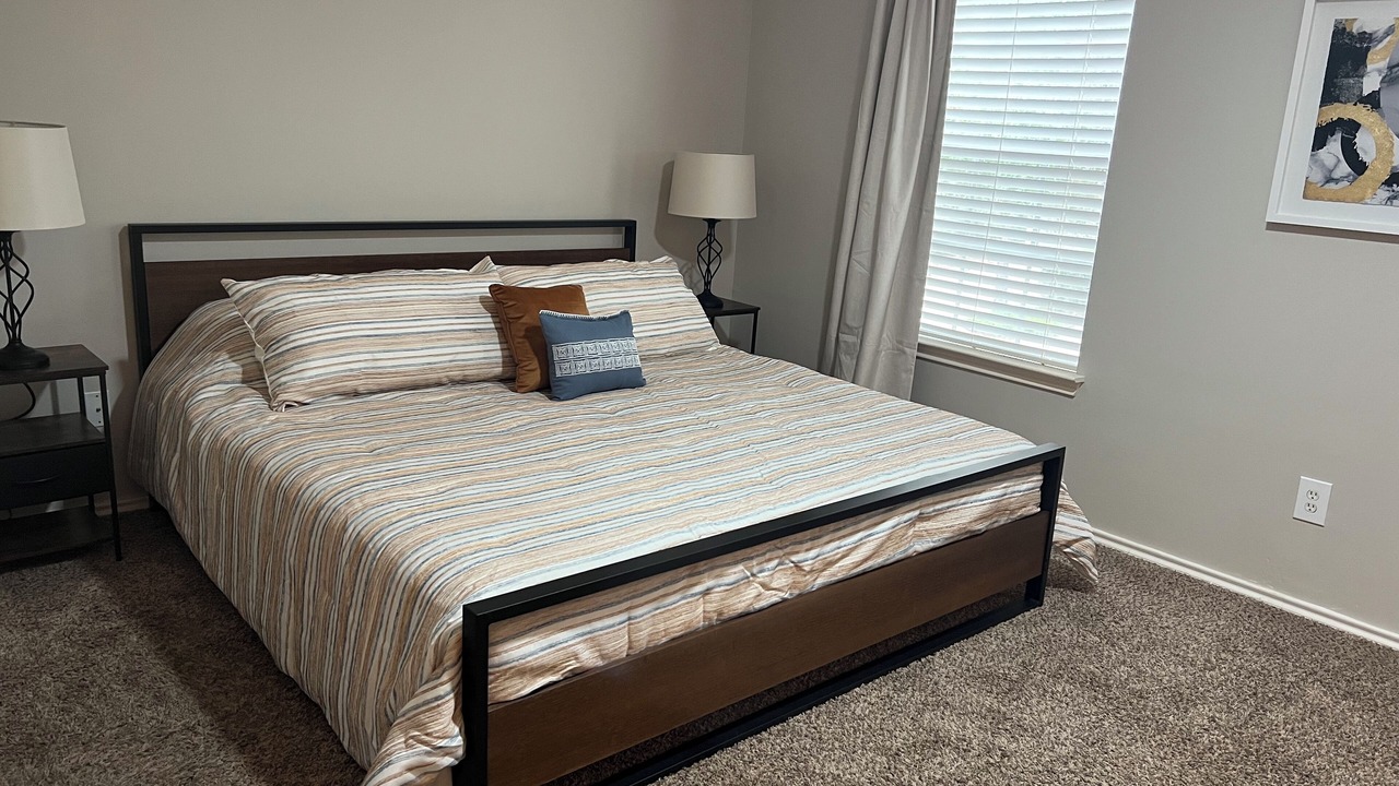 Photo of Bedroom in Alden Bridge