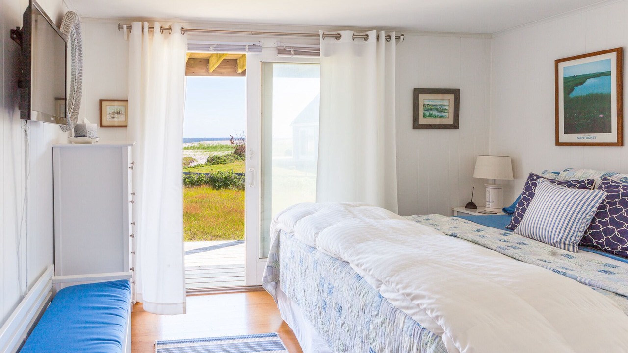 Photo of Others in Smith Point