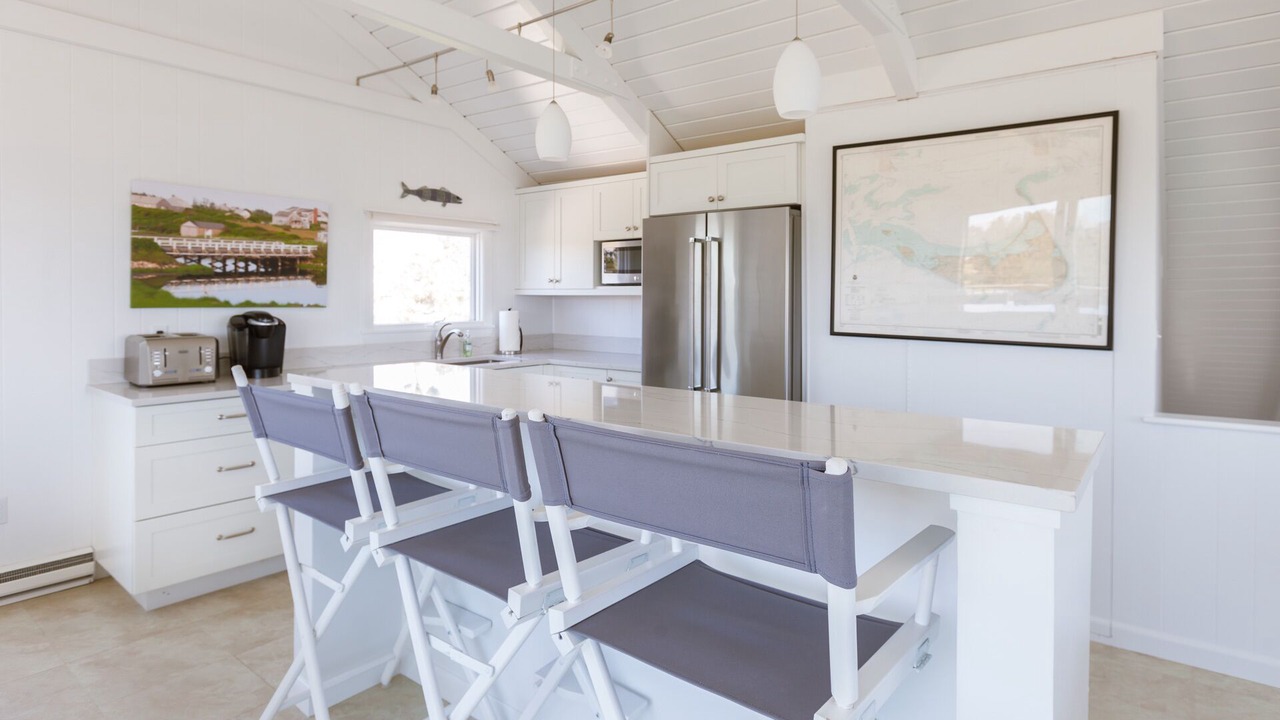 Photo of Others in Smith Point