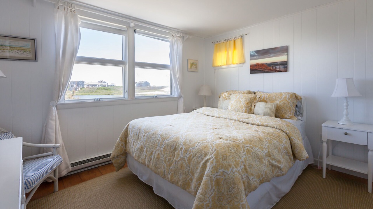 Photo of Others in Smith Point