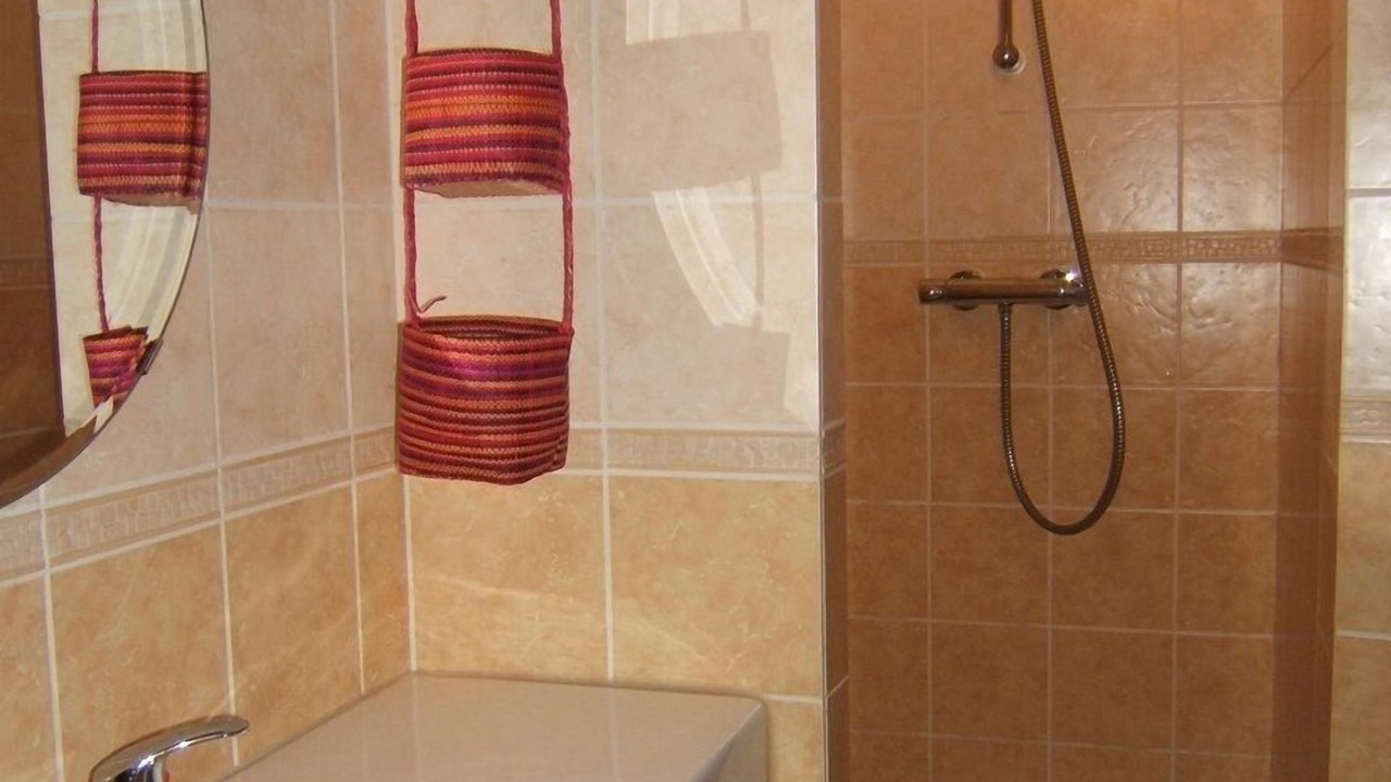 Photo of Bathroom in Lattes