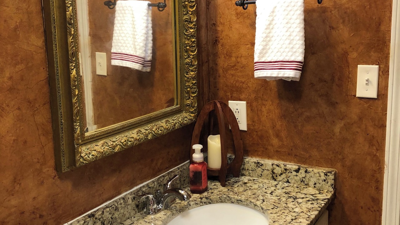 Photo of Bathroom in Tuscaloosa