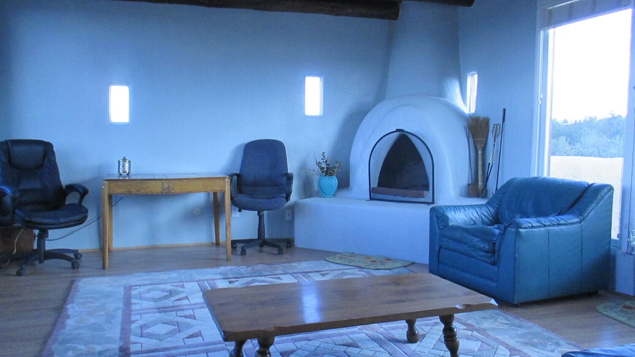 Photo of Livingroom in West Alameda