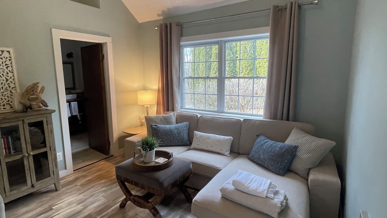 Photo of Livingroom in Canandaigua