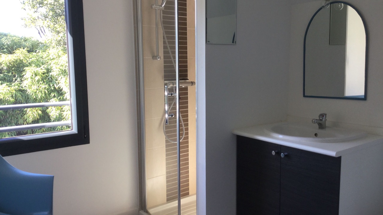 Photo of Bathroom in Pornichet
