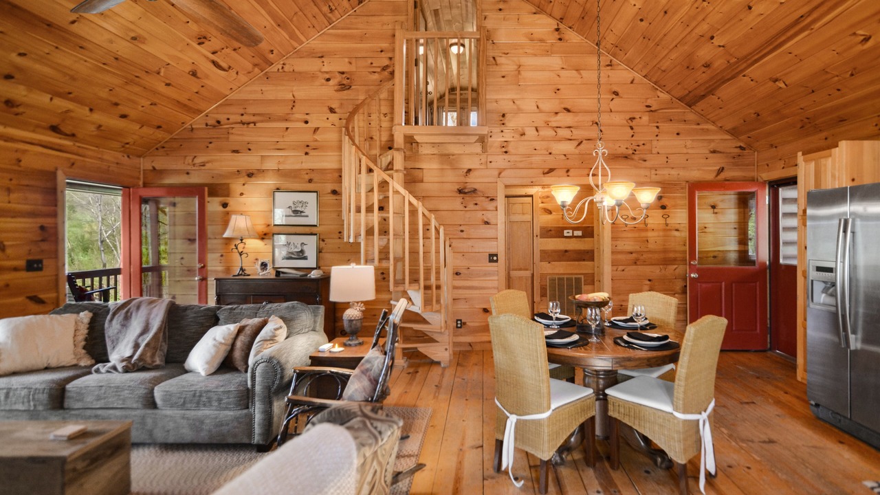 Photo of Livingroom in Ellijay