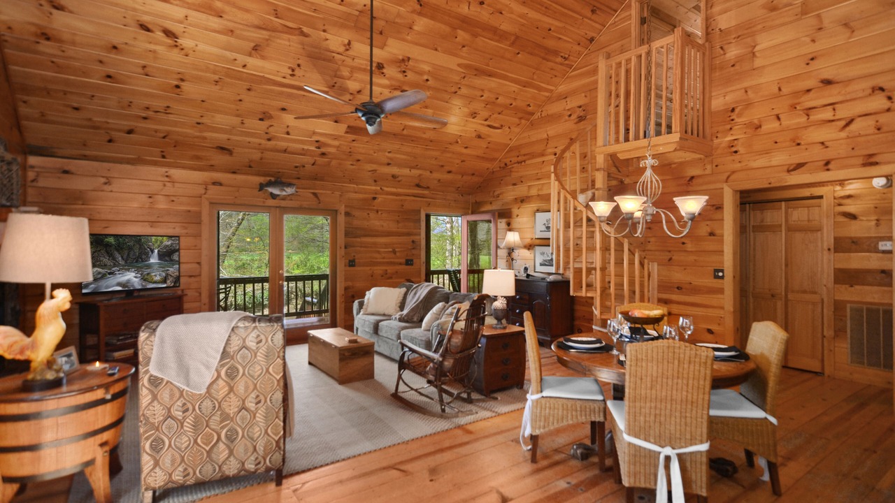 Photo of Livingroom in Ellijay