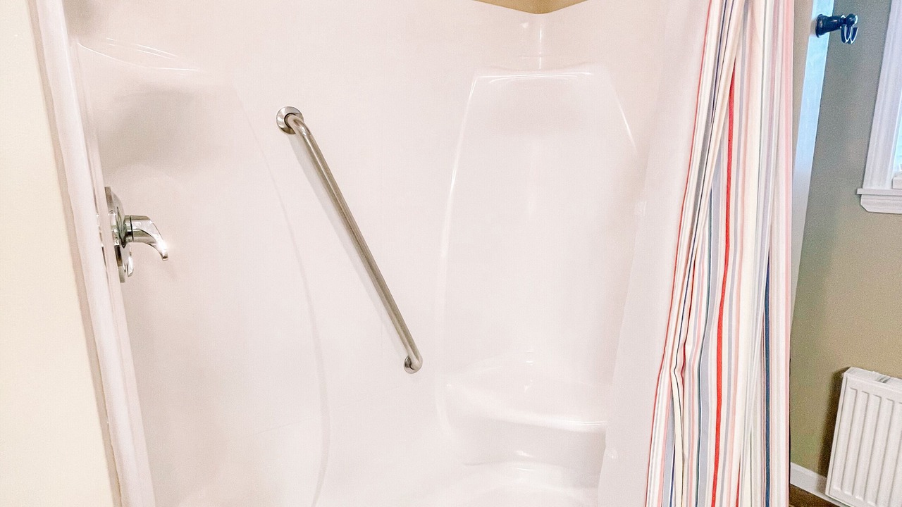 Photo of Others in Otis