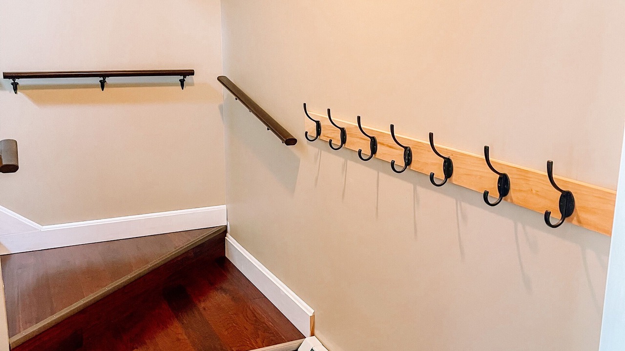 Photo of Others in Otis