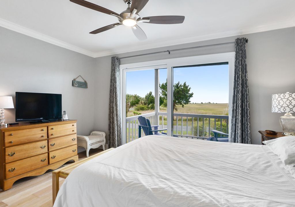 Photo of Bedroom in Oceanmarsh Subdivision