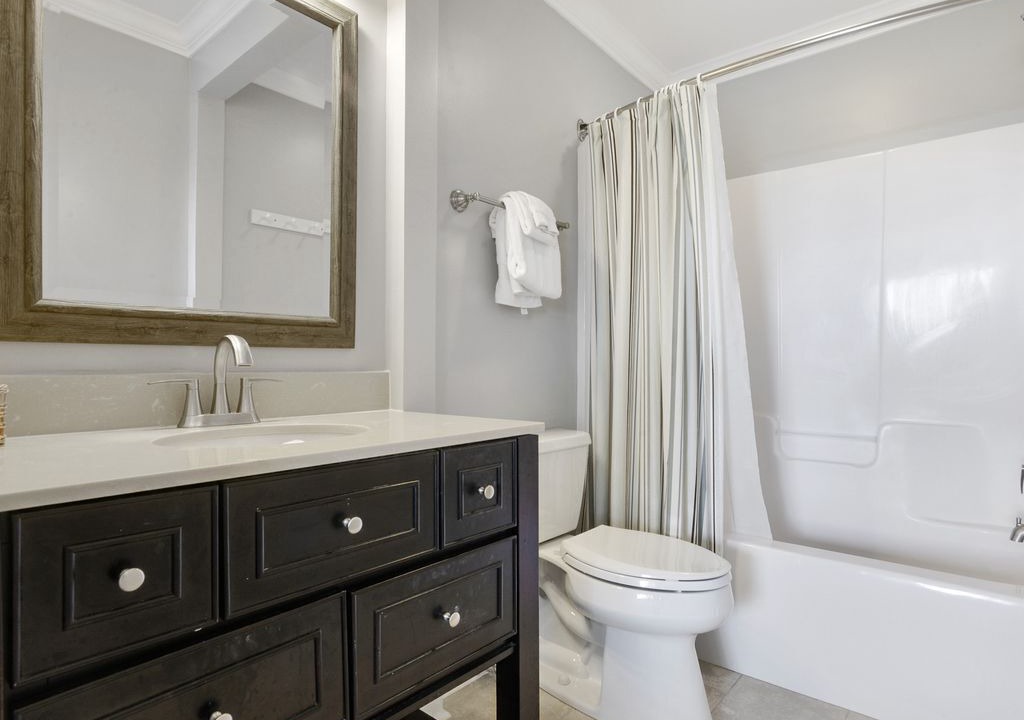 Photo of Bathroom in Oceanmarsh Subdivision