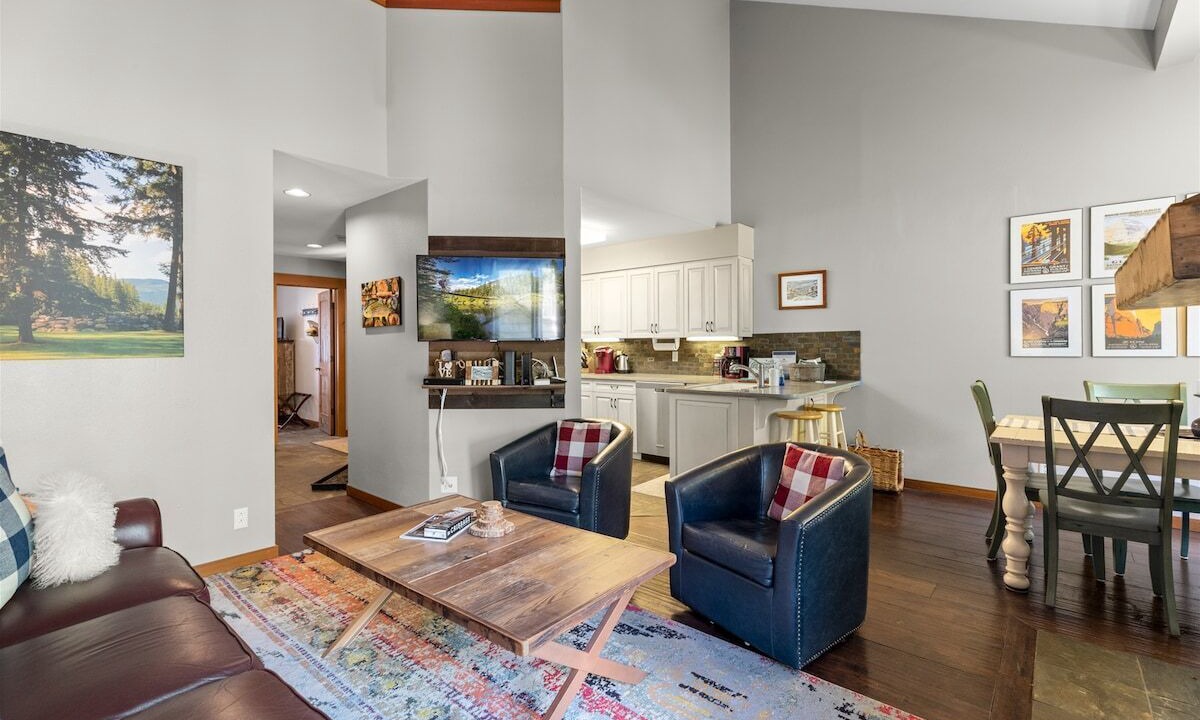 Photo of Livingroom in Whitefish