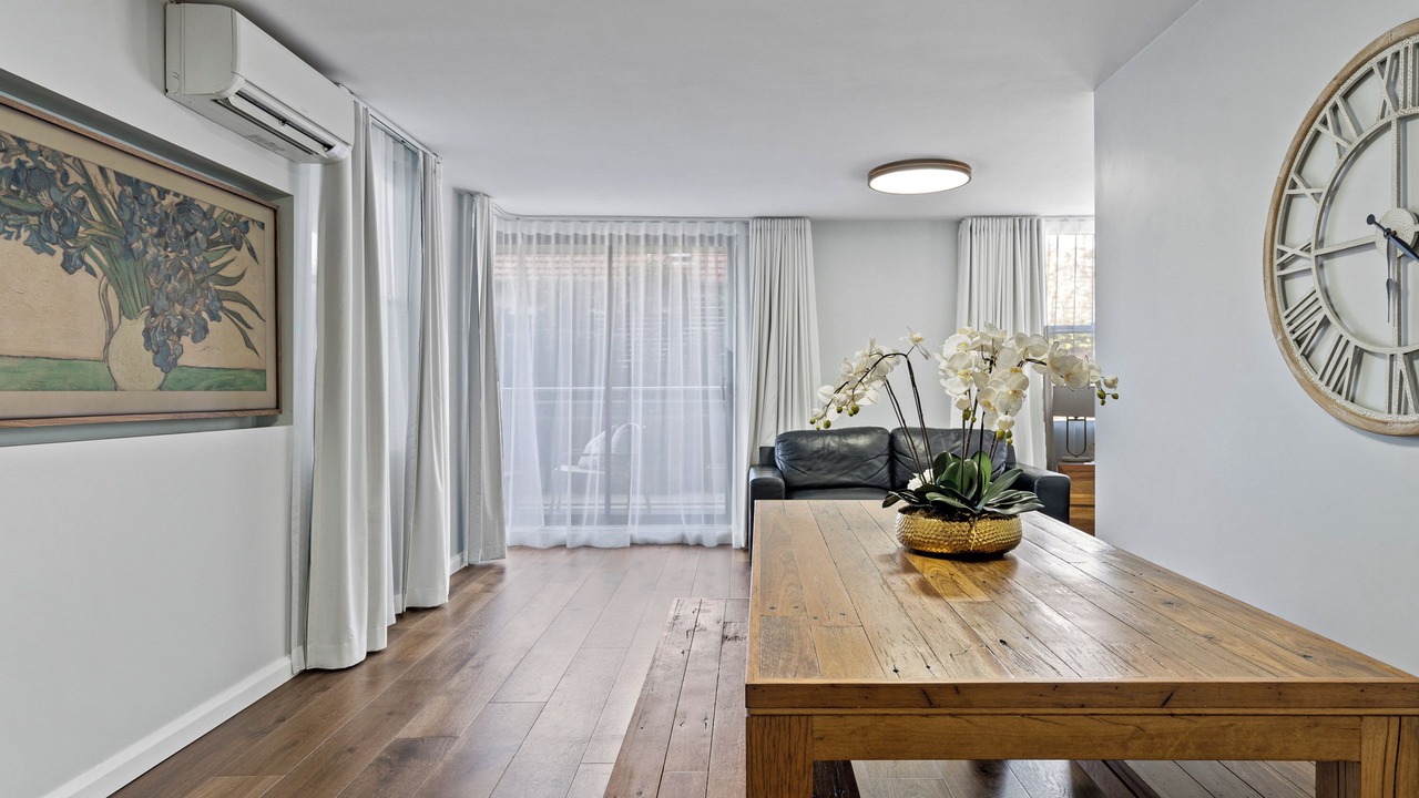 Photo of Others in Bronte