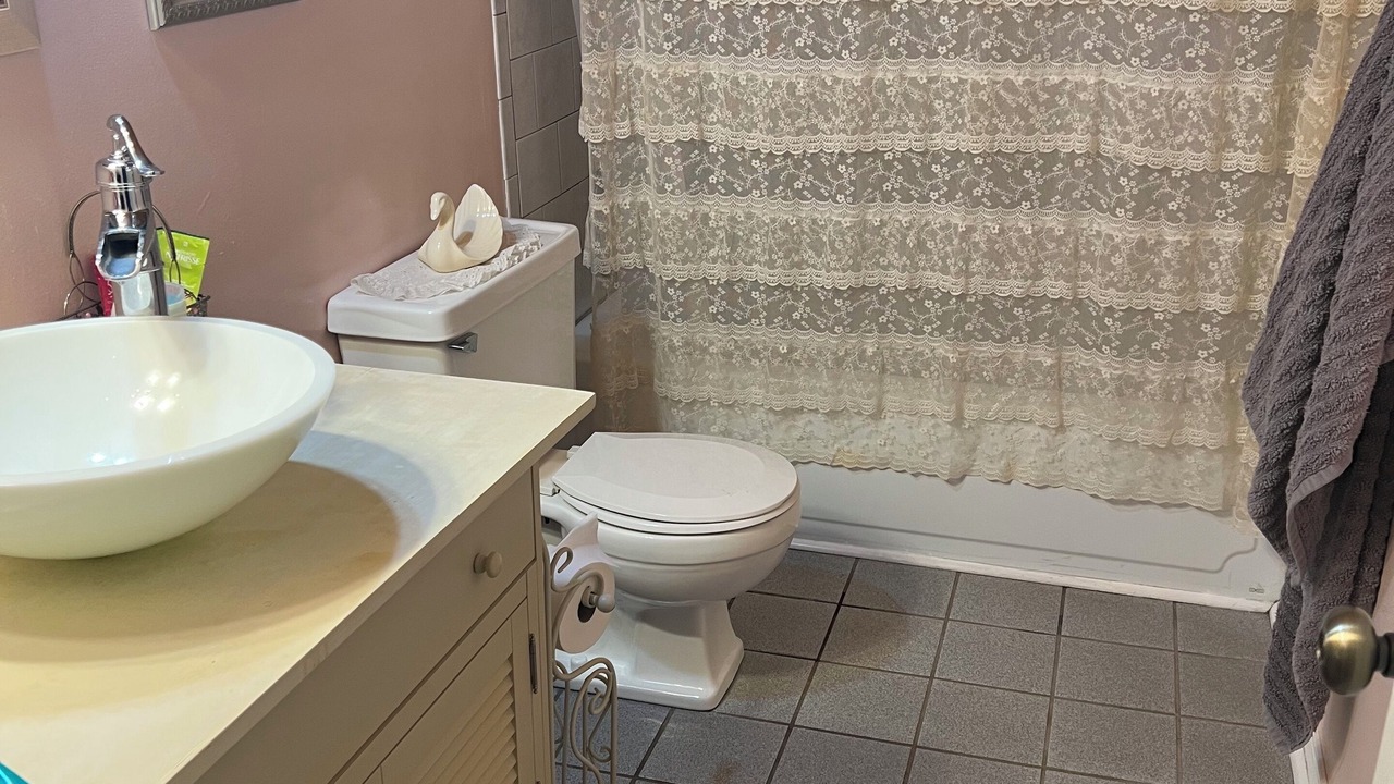 Photo of Bathroom in Cornelia
