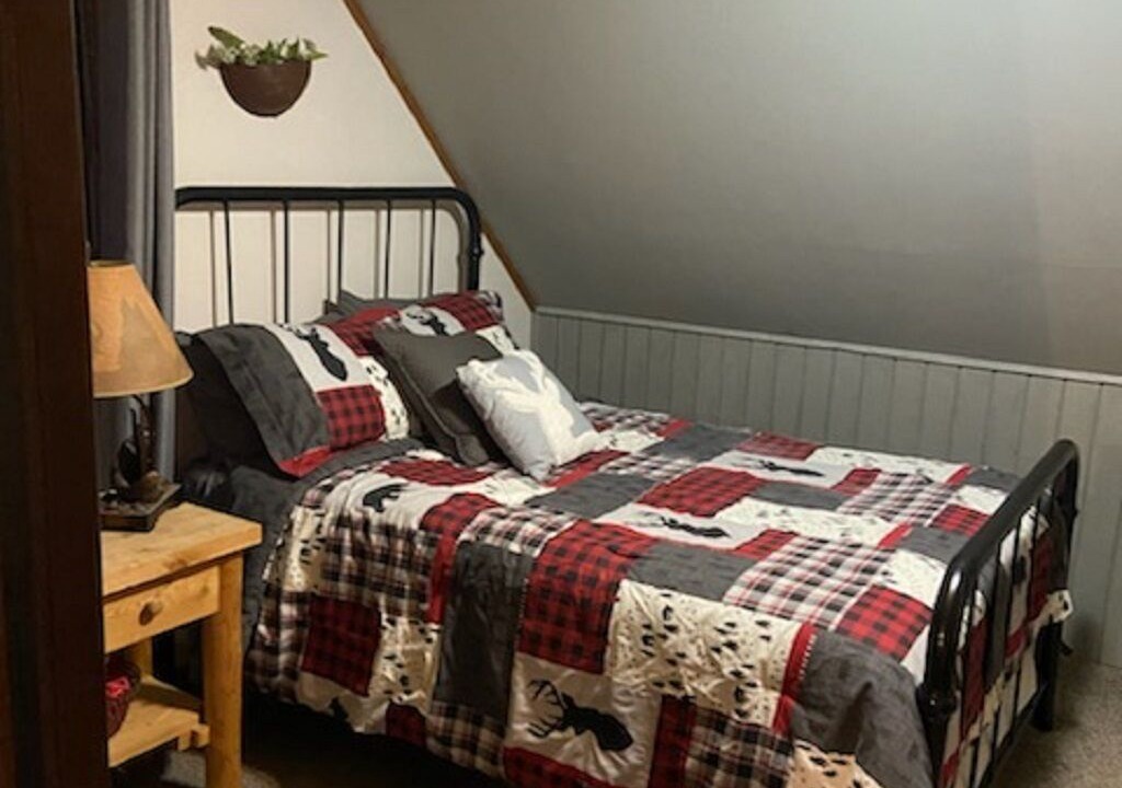 Photo of Bedroom in Sulphur