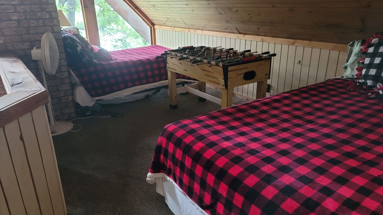 Photo of Bedroom in Sulphur